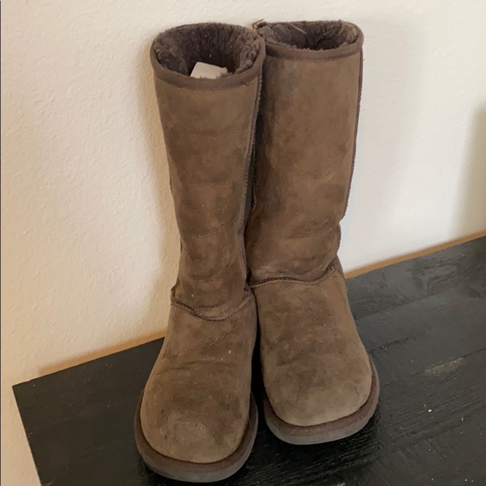 Chocolate brown ugh boots size 7